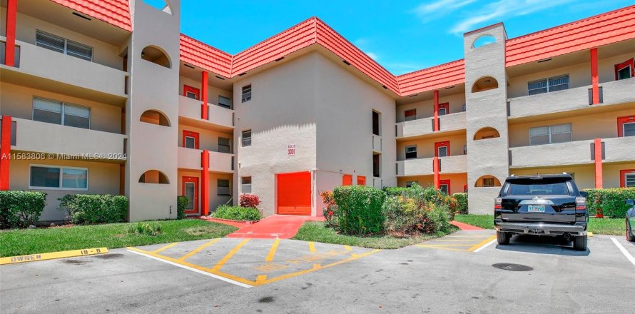 Condo in Sunrise, Florida, 2 bedrooms  № 1345322