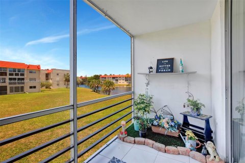 Condo in Sunrise, Florida, 2 bedrooms  № 1345322 - photo 6