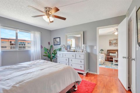 Condo in Sunrise, Florida, 2 bedrooms  № 1345322 - photo 26