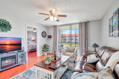 Condo in Sunrise, Florida, 2 bedrooms  № 1345322 - photo 20