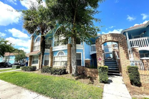 Condominio en venta en Kissimmee, Florida, 3 dormitorios, 119.57 m2 № 1008209 - foto 1