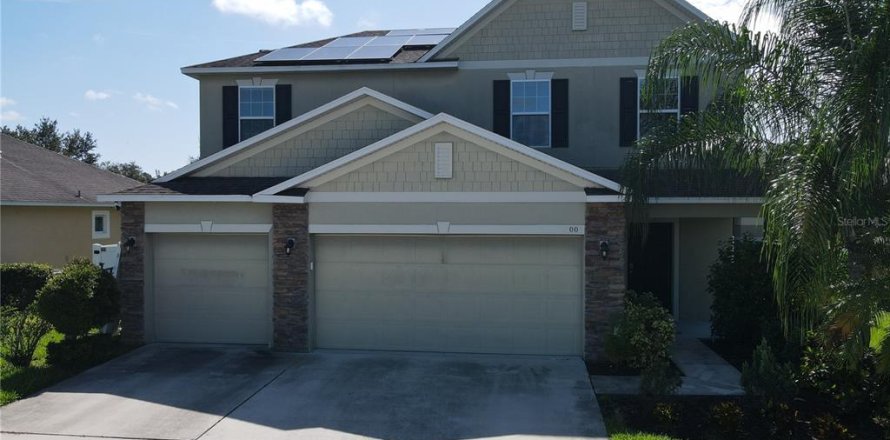 Casa en Kissimmee, Florida 4 dormitorios, 249.35 m2 № 1280650