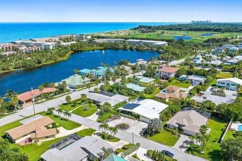 Villa ou maison à louer à Juno Beach, Floride: 3 chambres, 197.23 m2 № 658926 - photo 5