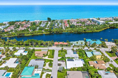 Villa ou maison à louer à Juno Beach, Floride: 3 chambres, 197.23 m2 № 658926 - photo 3