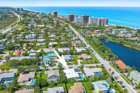 Villa ou maison à louer à Juno Beach, Floride: 3 chambres, 197.23 m2 № 658926 - photo 2