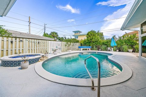 Villa ou maison à louer à Juno Beach, Floride: 3 chambres, 197.23 m2 № 658926 - photo 10