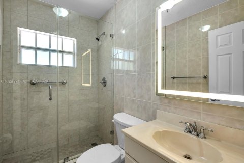 Casa en venta en Miami, Florida, 3 dormitorios, 163.79 m2 № 1418484 - foto 30