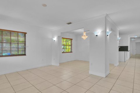 Casa en venta en Miami, Florida, 3 dormitorios, 163.79 m2 № 1418484 - foto 16