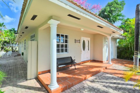 Casa en venta en Miami, Florida, 3 dormitorios, 163.79 m2 № 1418484 - foto 9