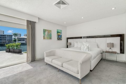 Villa ou maison à vendre à Fort Lauderdale, Floride: 4 chambres, 289.48 m2 № 1292042 - photo 6