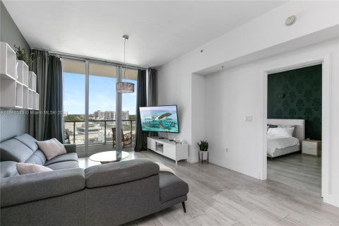 Condominio en venta en Miami, Florida, 1 dormitorio, 68.28 m2 № 1430001 - foto 16