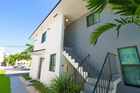 Immobilier commercial à vendre à Miami, Floride: 445 m2 № 1395038 - photo 7