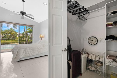 Villa ou maison à louer à Pembroke Pines, Floride: 3 chambres, 169.83 m2 № 1384441 - photo 23