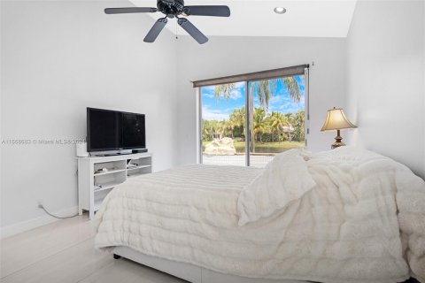 Villa ou maison à louer à Pembroke Pines, Floride: 3 chambres, 169.83 m2 № 1384441 - photo 21