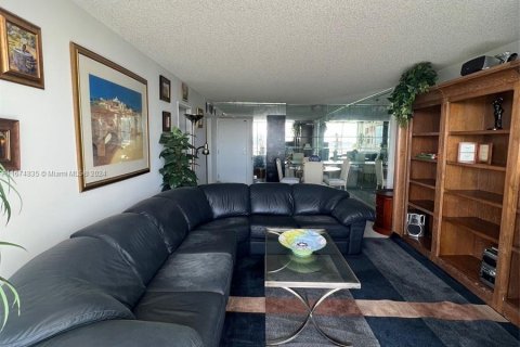 Condo in Aventura, Florida, 2 bedrooms  № 1409082 - photo 2