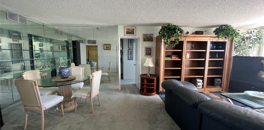 Condo in Aventura, Florida, 2 bedrooms  № 1409082