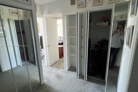 Condo in Aventura, Florida, 2 bedrooms  № 1409082 - photo 11