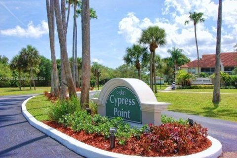 Condo in Palm Beach Gardens, Florida, 1 bedroom  № 1409173 - photo 18