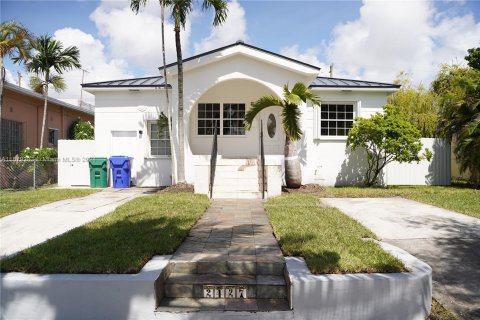 Casa en venta en Miami, Florida, 3 dormitorios, 109.72 m2 № 1409126 - foto 1