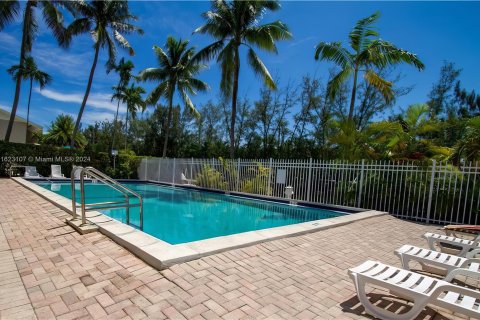 Condo in North Miami Beach, Florida, 1 bedroom  № 1270033 - photo 28