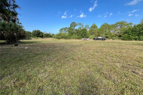 Commercial property in Clewiston, Florida № 1270030 - photo 8