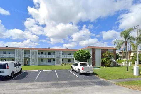 Купить кондоминиум в Лодерхилл, Флорида 2 спальни, 88.26м2, № 1142576 - фото 6