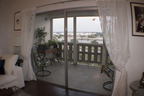 Copropriété à vendre à Hollywood, Floride: 1 chambre, 83.24 m2 № 1142577 - photo 1