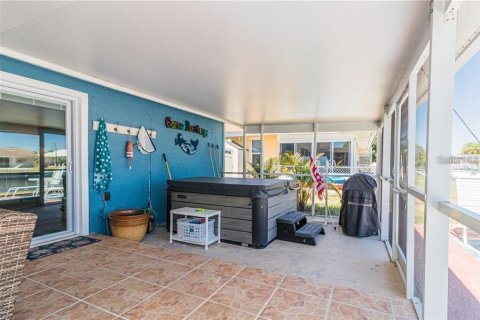 Villa ou maison à vendre à Punta Gorda, Floride: 3 chambres, 151.06 m2 № 1278054 - photo 29