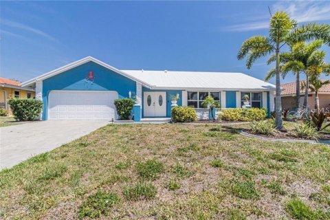 Villa ou maison à vendre à Punta Gorda, Floride: 3 chambres, 151.06 m2 № 1278054 - photo 2