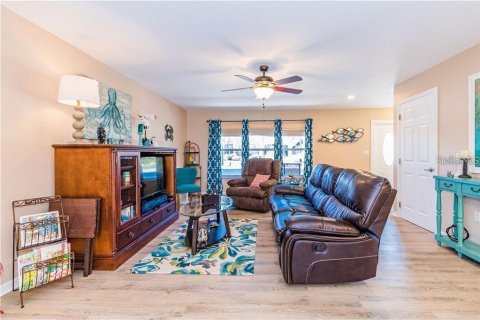 Villa ou maison à vendre à Punta Gorda, Floride: 3 chambres, 151.06 m2 № 1278054 - photo 6