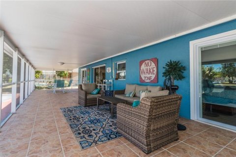 Villa ou maison à vendre à Punta Gorda, Floride: 3 chambres, 151.06 m2 № 1278054 - photo 30