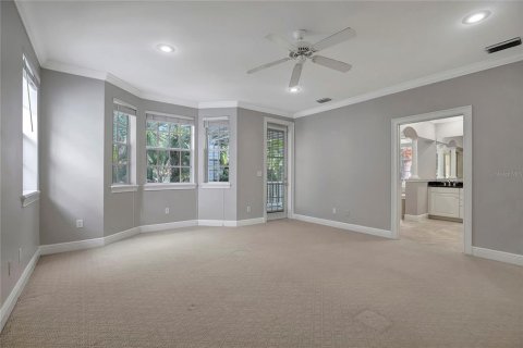 Townhouse in Tampa, Florida 3 bedrooms, 235.69 sq.m. № 942089 - photo 30