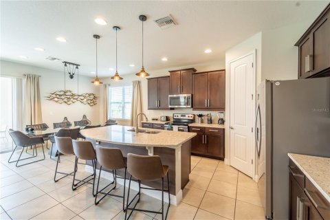 Villa ou maison à vendre à Kissimmee, Floride: 5 chambres, 239.13 m2 № 1337747 - photo 12