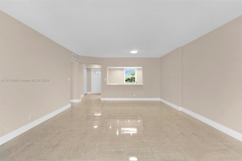 Condominio en venta en Dania Beach, Florida, 2 dormitorios, 106.28 m2 № 1138900 - foto 30