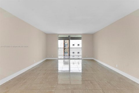 Condominio en venta en Dania Beach, Florida, 2 dormitorios, 106.28 m2 № 1138900 - foto 29