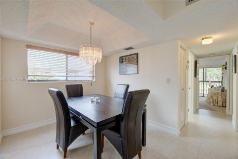 Condo in Delray Beach, Florida, 2 bedrooms  № 1138864 - photo 7