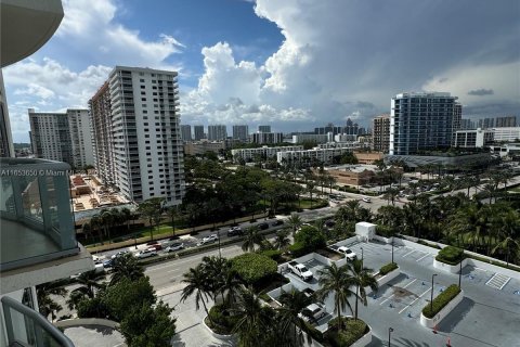 Condo in Sunny Isles Beach, Florida, 1 bedroom  № 1348290 - photo 19