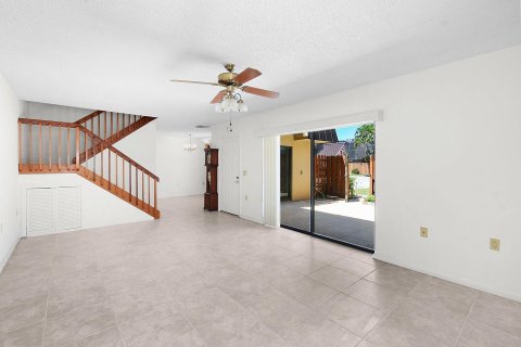 Adosado en venta en Stuart, Florida, 2 dormitorios, 119.66 m2 № 1103395 - foto 25
