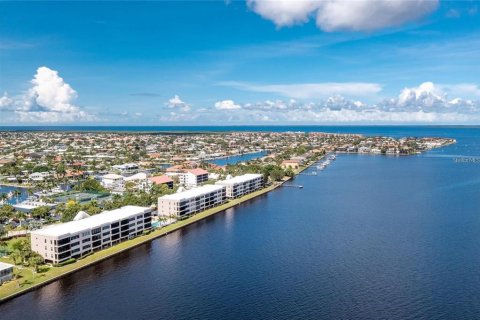 Condominio en venta en Punta Gorda, Florida, 3 dormitorios, 178 m2 № 1109792 - foto 20