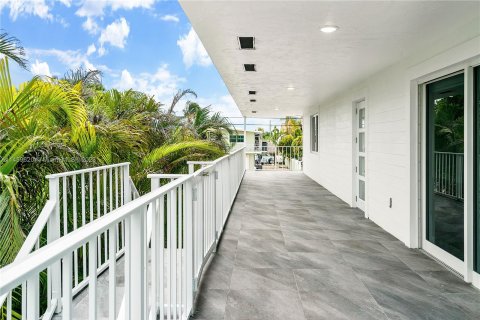 Villa ou maison à vendre à Key Largo, Floride: 4 chambres, 204.38 m2 № 739571 - photo 25