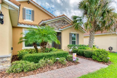 Villa ou maison à vendre à Kissimmee, Floride: 3 chambres, 215.53 m2 № 1341956 - photo 4