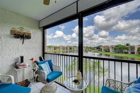 Condo in Margate, Florida, 2 bedrooms  № 682520 - photo 23