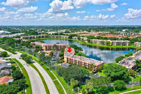 Condo in Margate, Florida, 2 bedrooms  № 682520 - photo 28