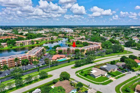 Condo in Margate, Florida, 2 bedrooms  № 682520 - photo 29