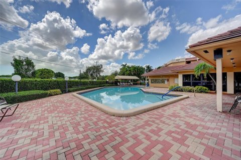 Copropriété à vendre à Margate, Floride: 2 chambres, 101.26 m2 № 682520 - photo 12