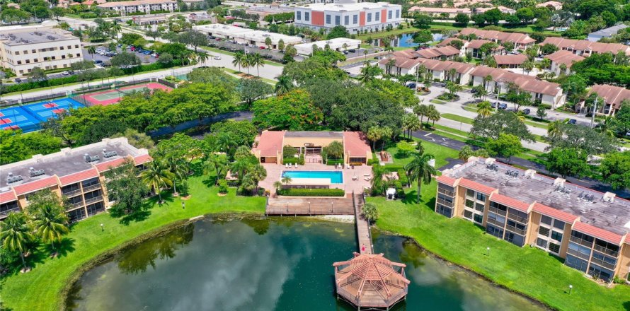 Condo à Margate, Floride, 2 chambres  № 682520