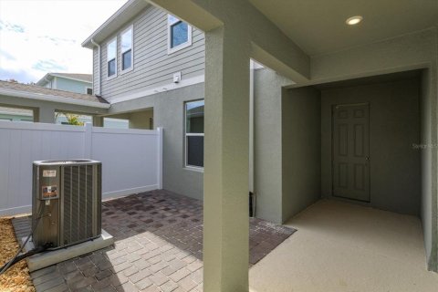 Townhouse in Winter Garden, Florida 3 bedrooms, 160.63 sq.m. № 1263965 - photo 25