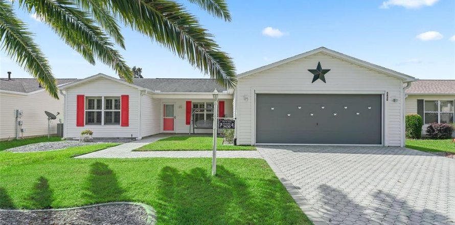 House in The Villages, Florida 3 bedrooms, 129.32 sq.m. № 1350142