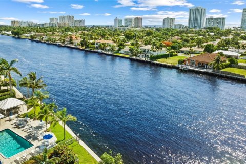 Condo in Fort Lauderdale, Florida, 2 bedrooms  № 1293377 - photo 29