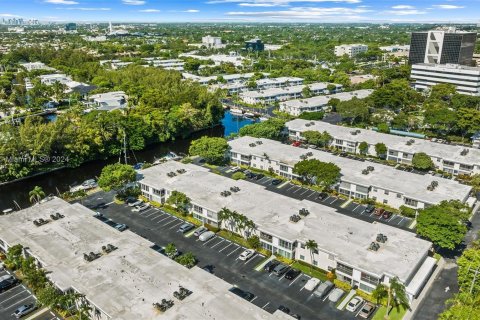 Condo in Fort Lauderdale, Florida, 2 bedrooms  № 1293377 - photo 27